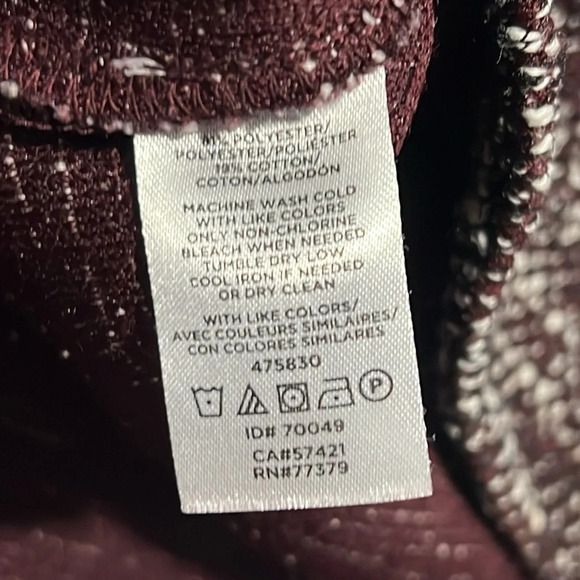 Ann Taylor Factory Burgundy, black and white speckled top. Size XS - Picture 6 of 6
